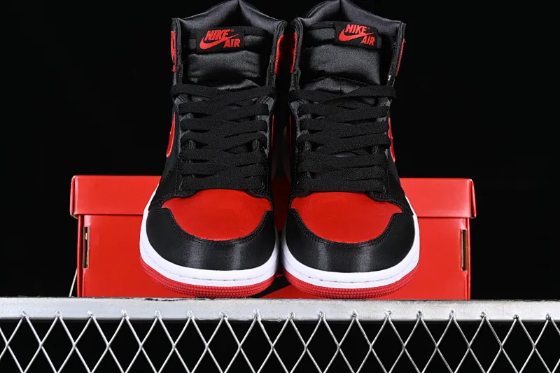 All Categories Air Jordan Jordan Series Basketball Shoes Air Jordan 1 High Air Jordan 1 High OG "Satin Bred" AJ1 Joe 1 Silk Forbidden Wear FD4810-061